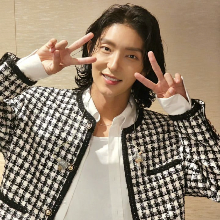 Foto kegiatan terbaru dari Lee Joongi