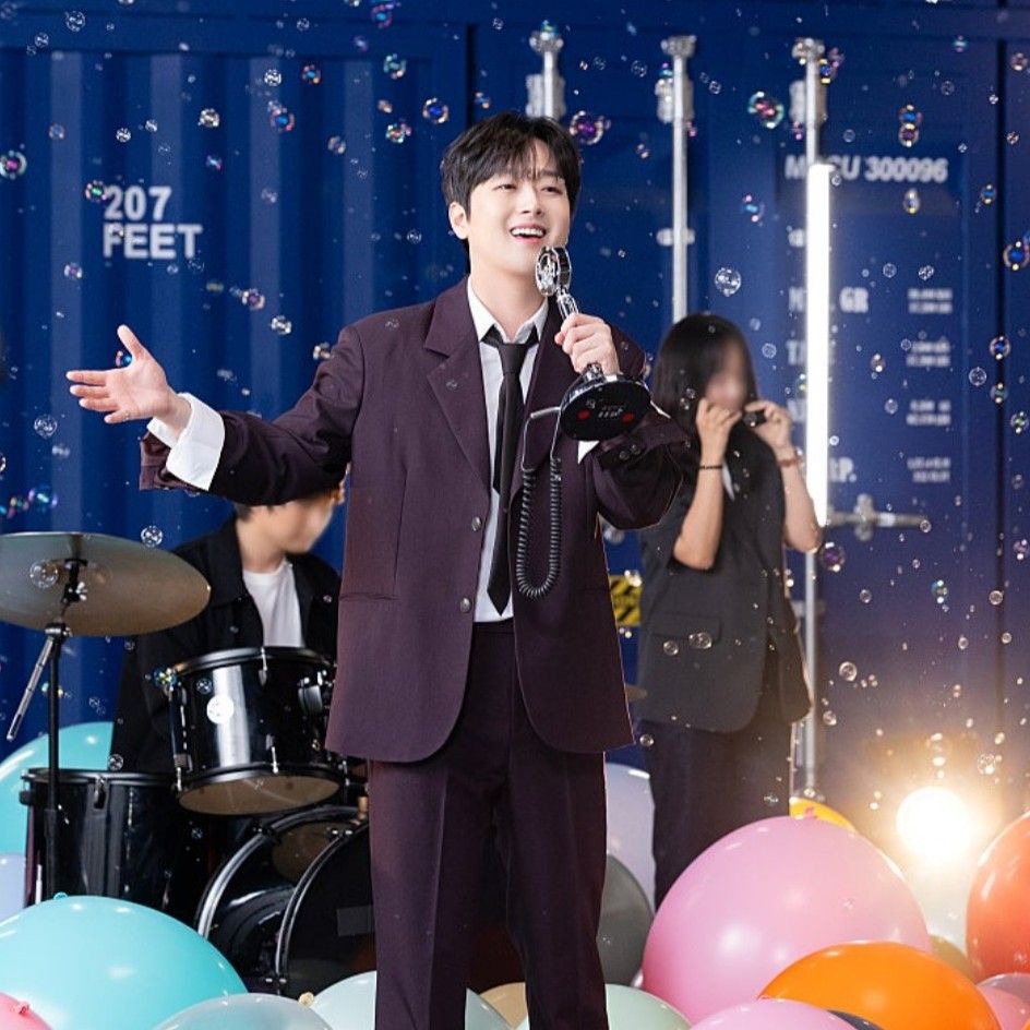 李灿元的最新照片