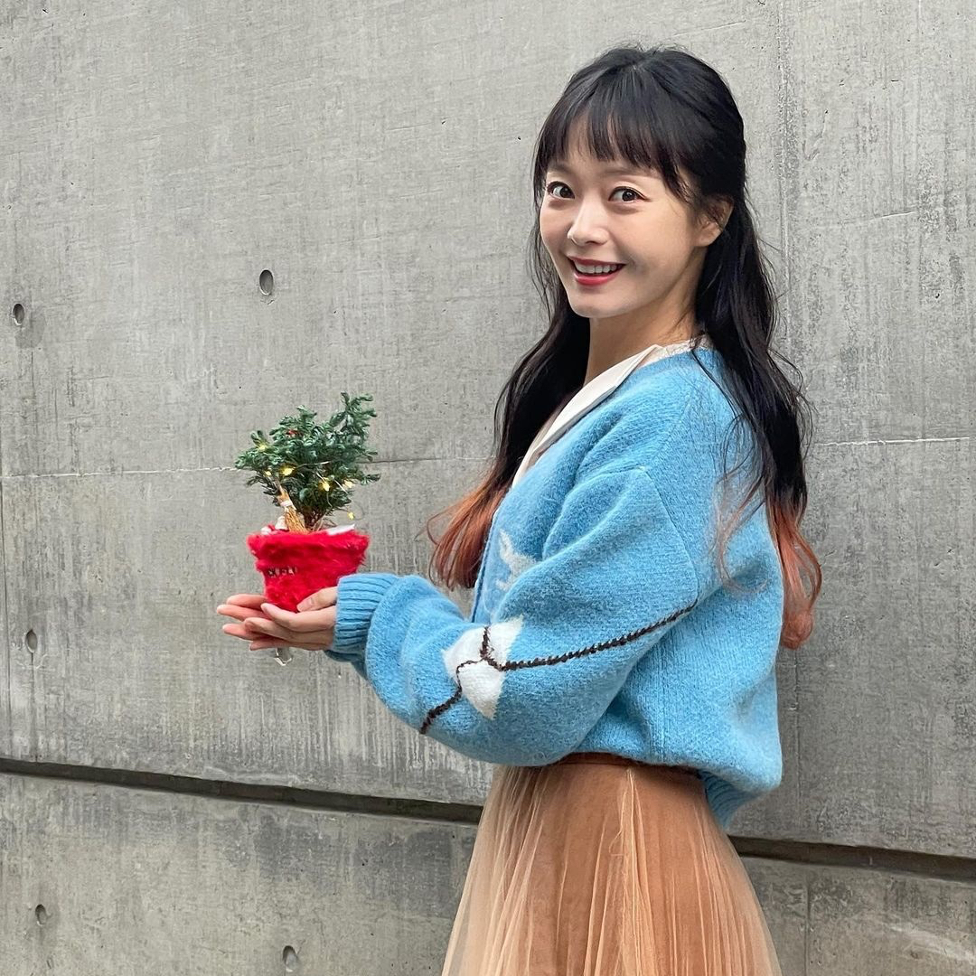Recent activity shot of Jeon Somin