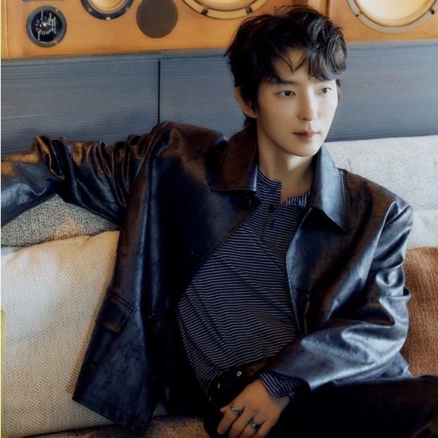 Recent activity shot of Lee Joongi
