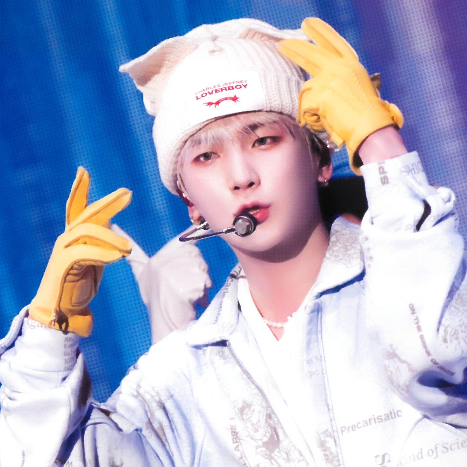 Behind-the-scenes cut of Key