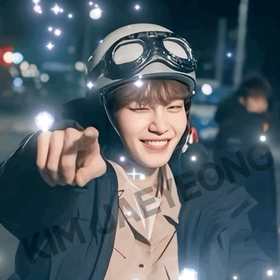 Behind-the-scenes cut of Kim Jaeyoung