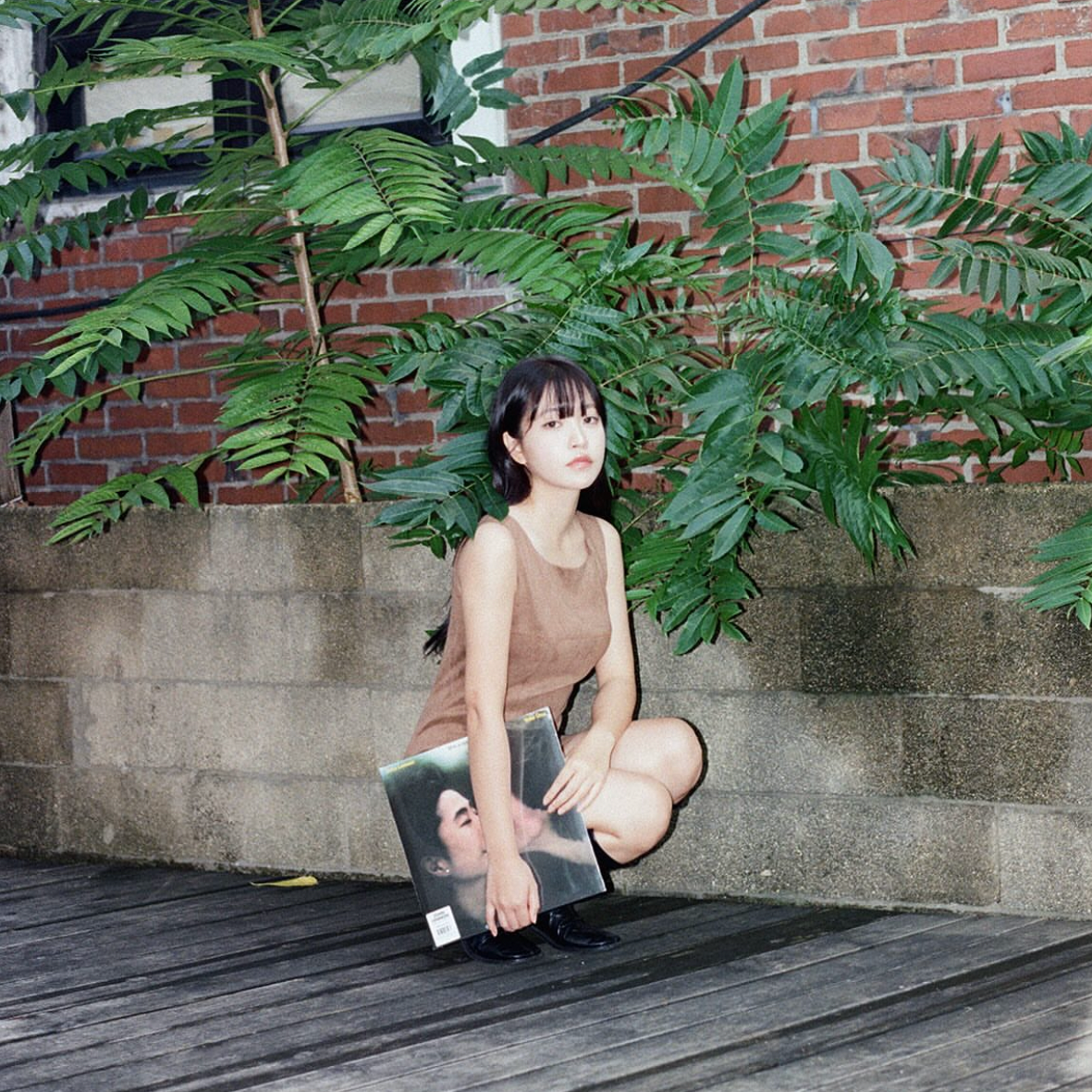 A moment captured by a fan of Yeri (1999)