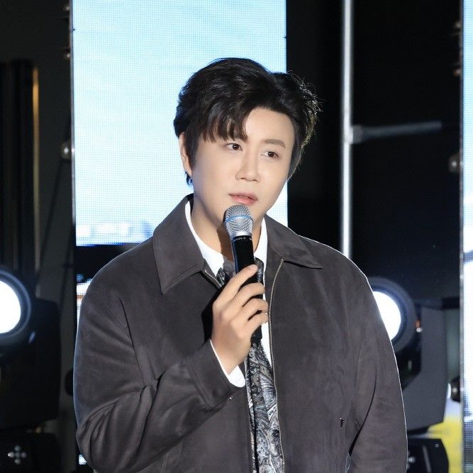 Behind-the-scenes cut of Jin Haesung