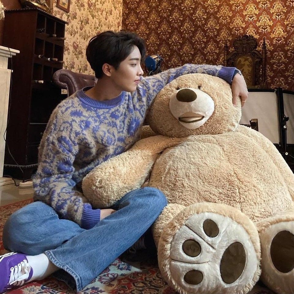 Latest photo of Hwang Yunsung
