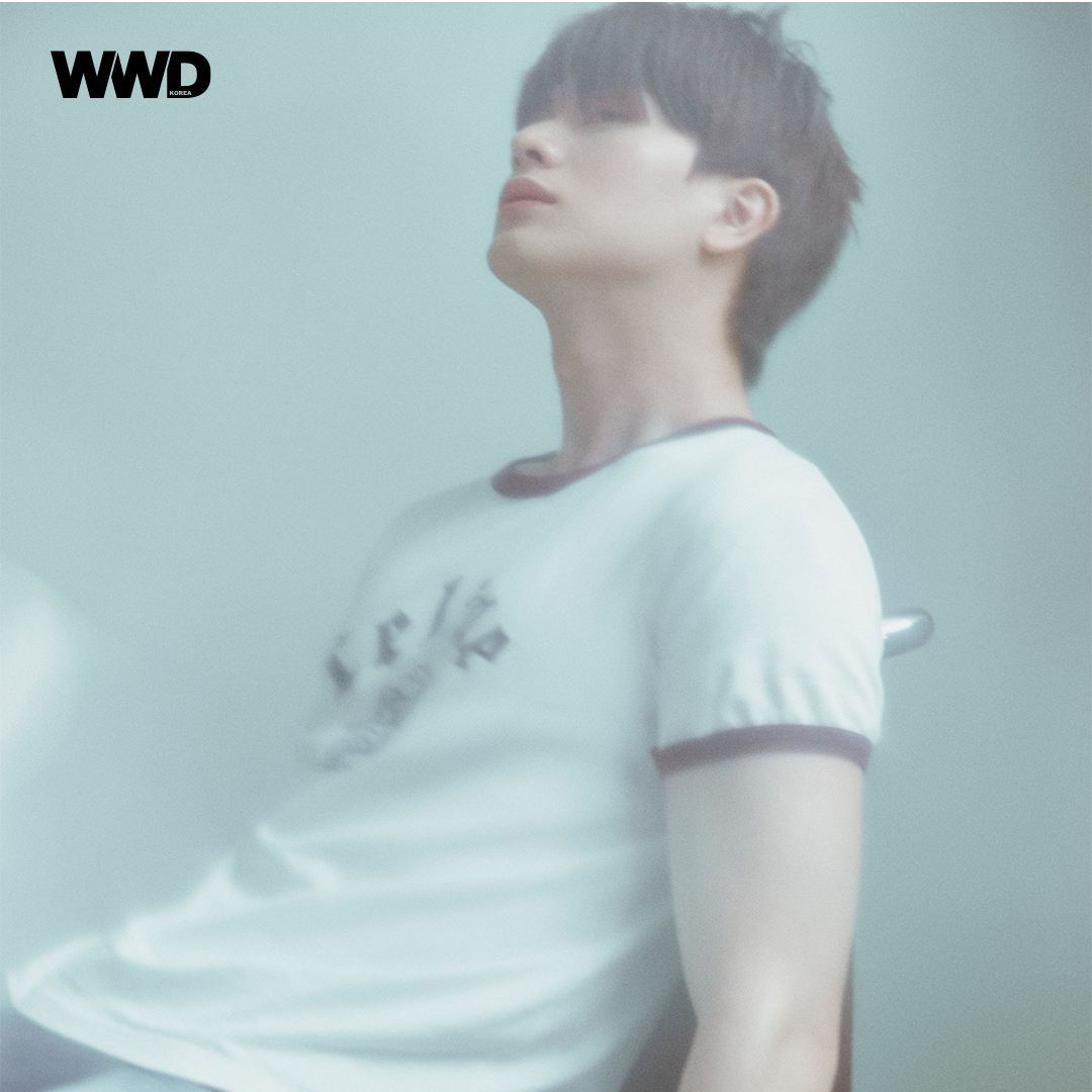 A moment captured by a fan of Yook Sungjae