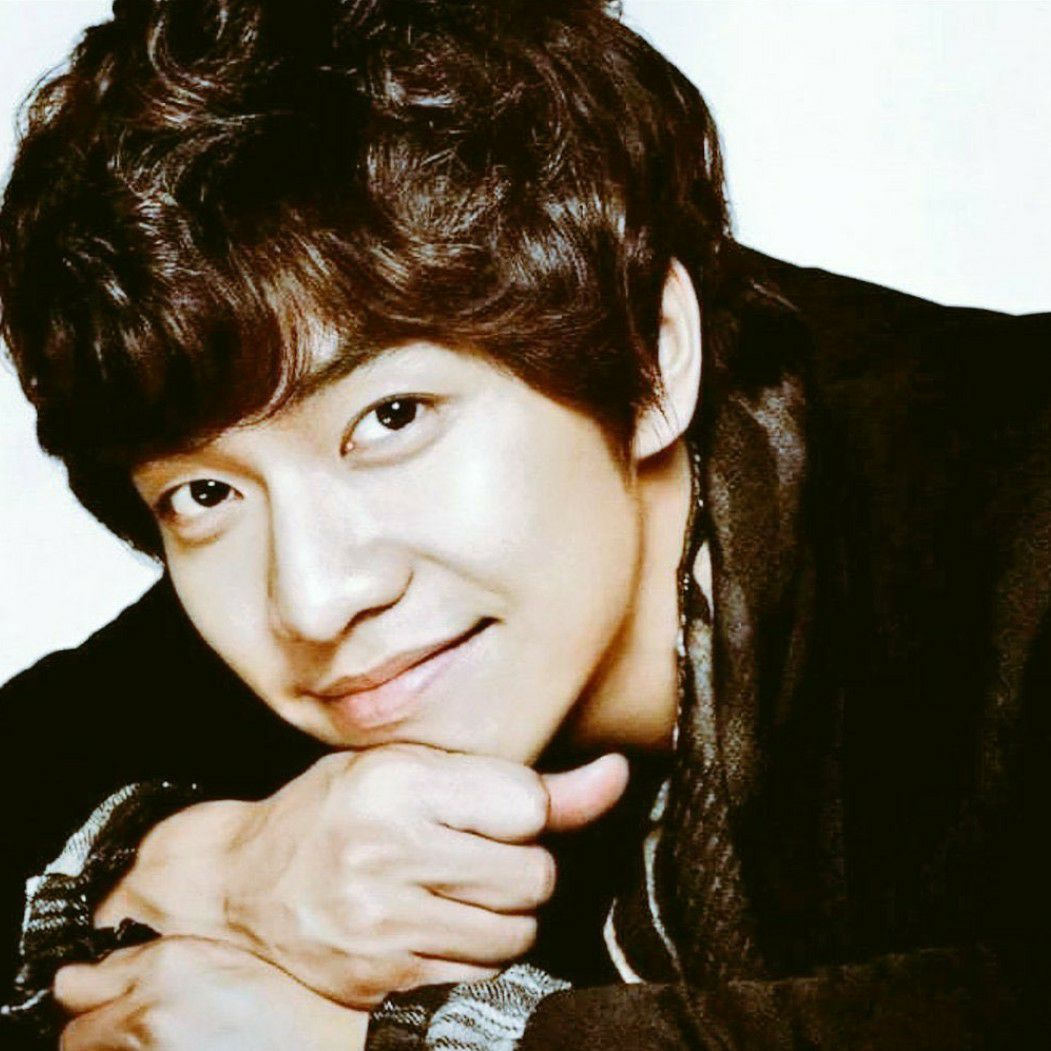A moment captured by a fan of Lee Seunggi