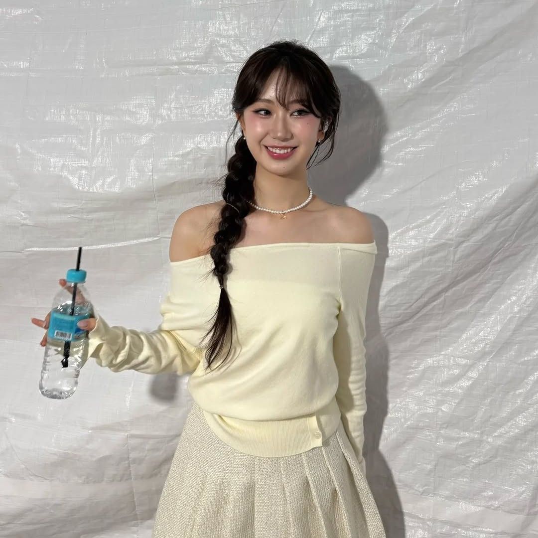 Behind-the-scenes cut of Jeon Yujin