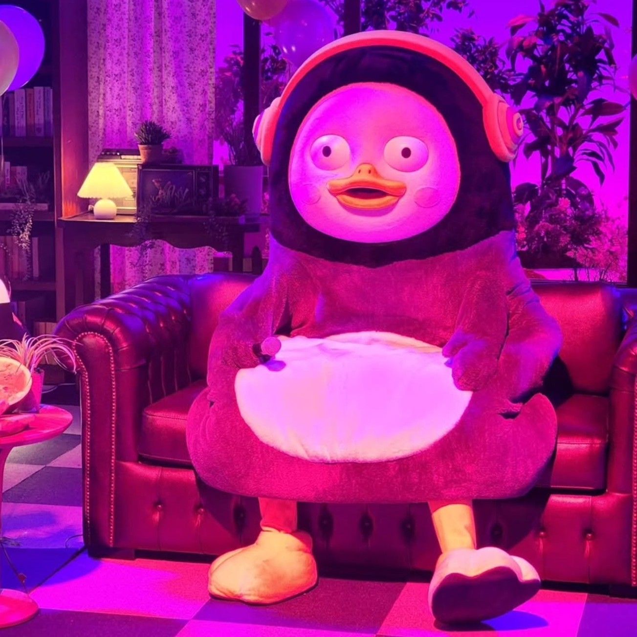 Behind-the-scenes cut of Pengsoo