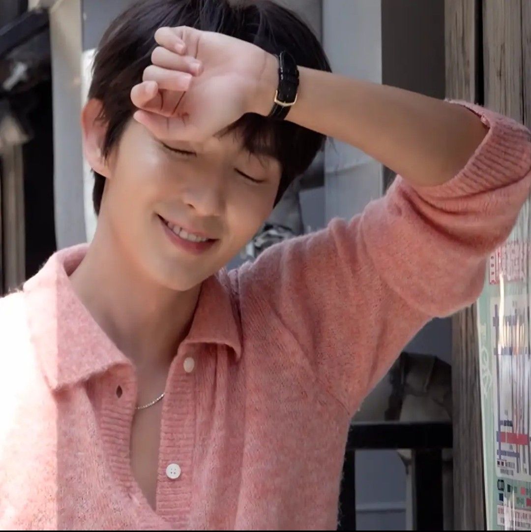 Recent activity shot of Lee Joongi