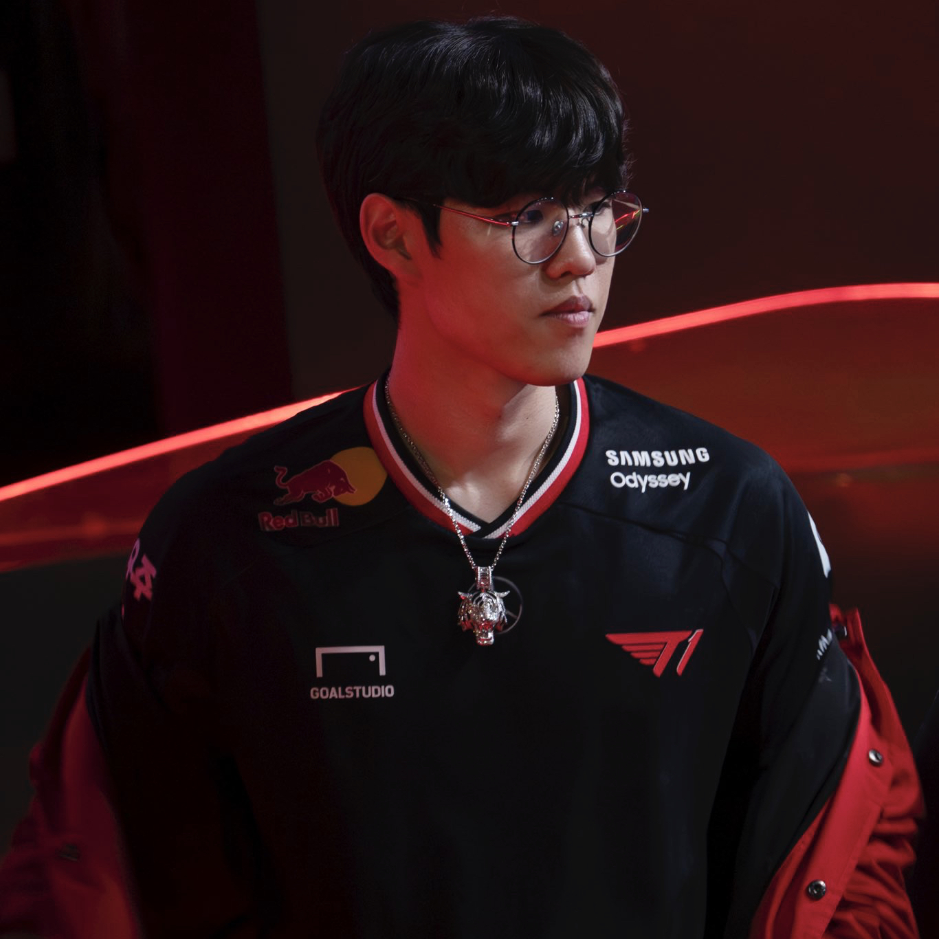 Behind-the-scenes cut of Oner