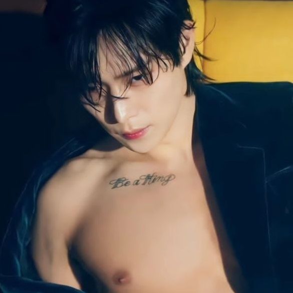 Behind-the-scenes cut of Kim Youngdae
