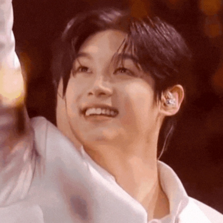 A moment captured by a fan of Choi Jaemyeong