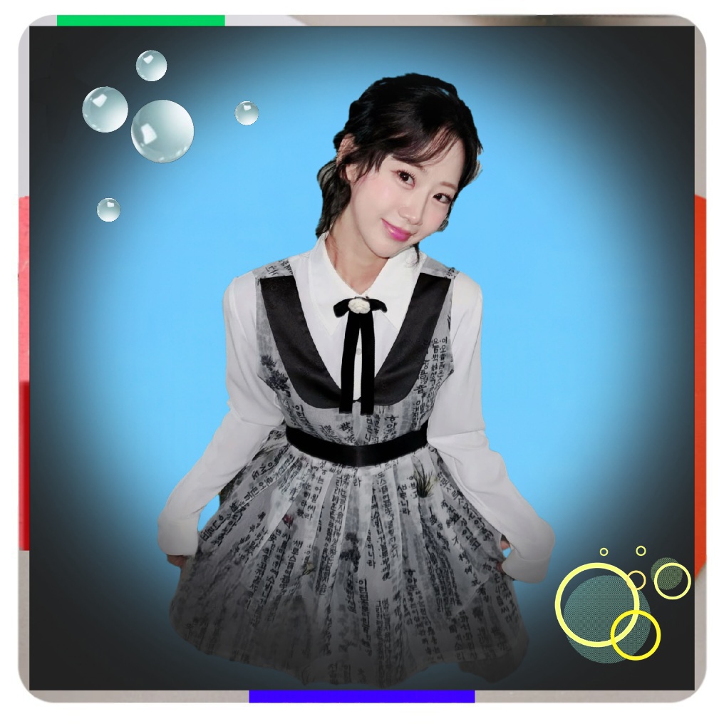 Latest photo of Kang Hyeyeon