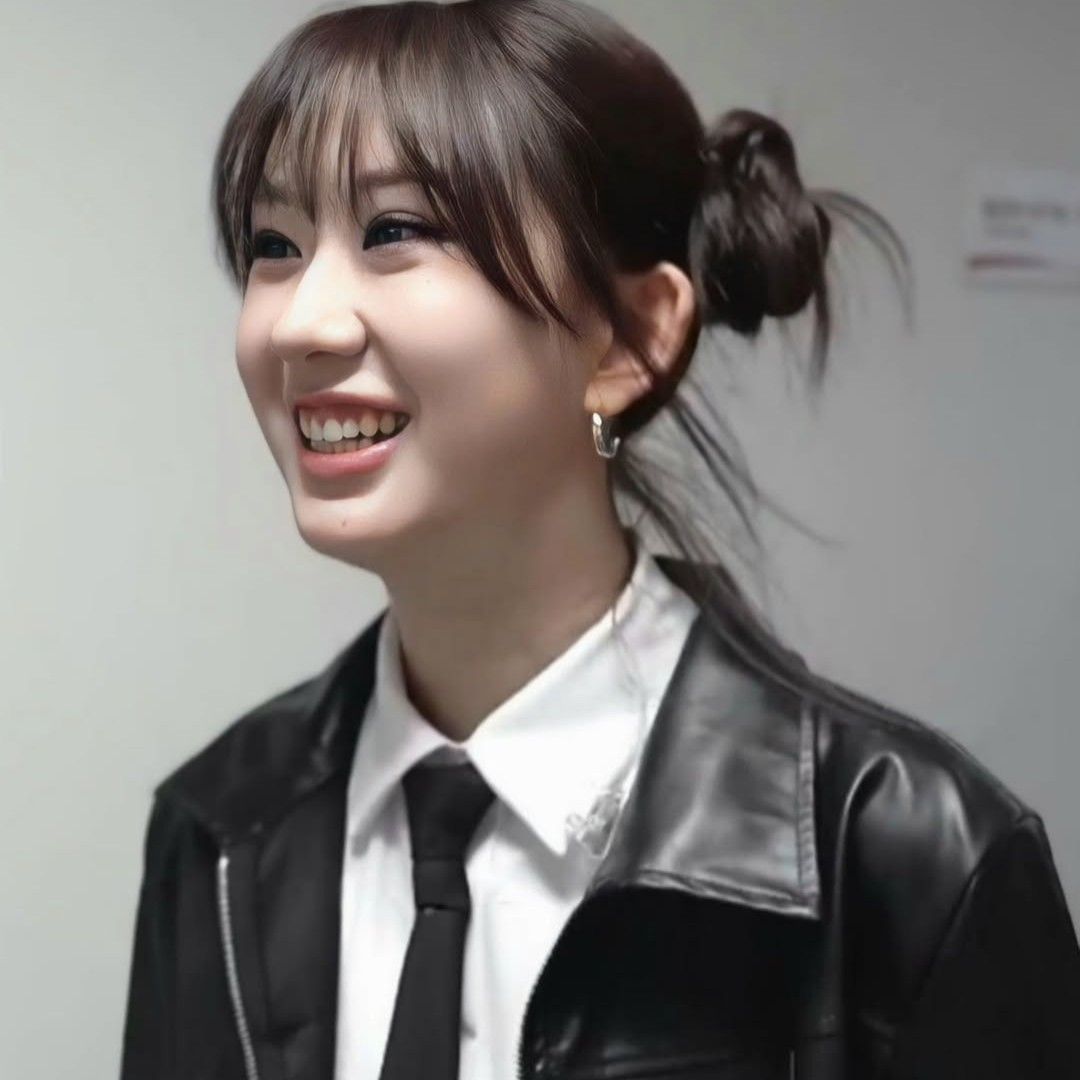 Latest photo of Jeon Yujin