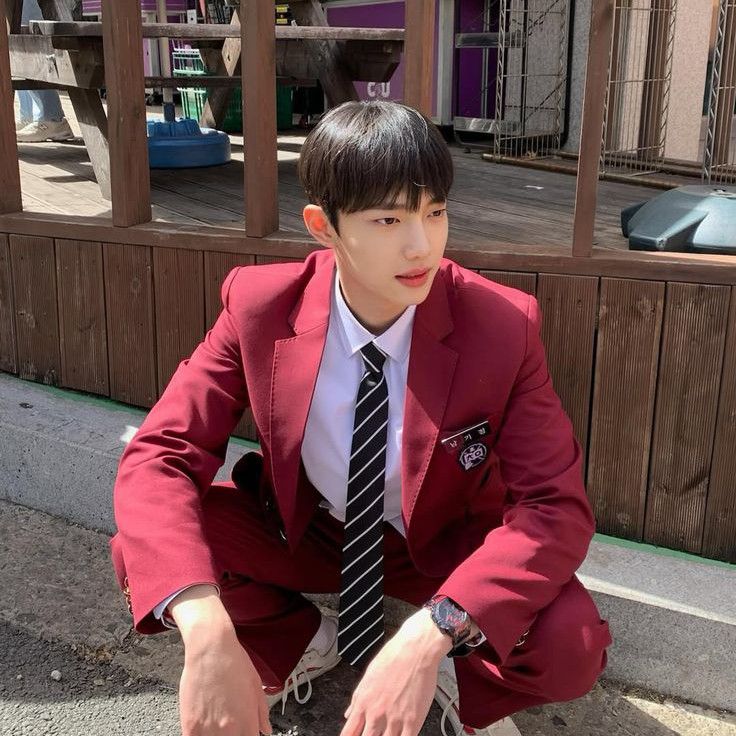 Latest photo of Cho Junyoung