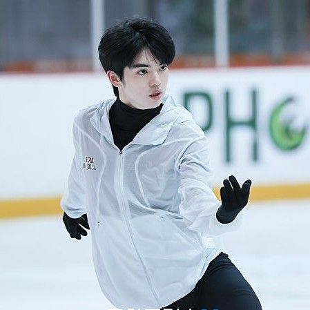 Recent activity shot of Cha Junhwan