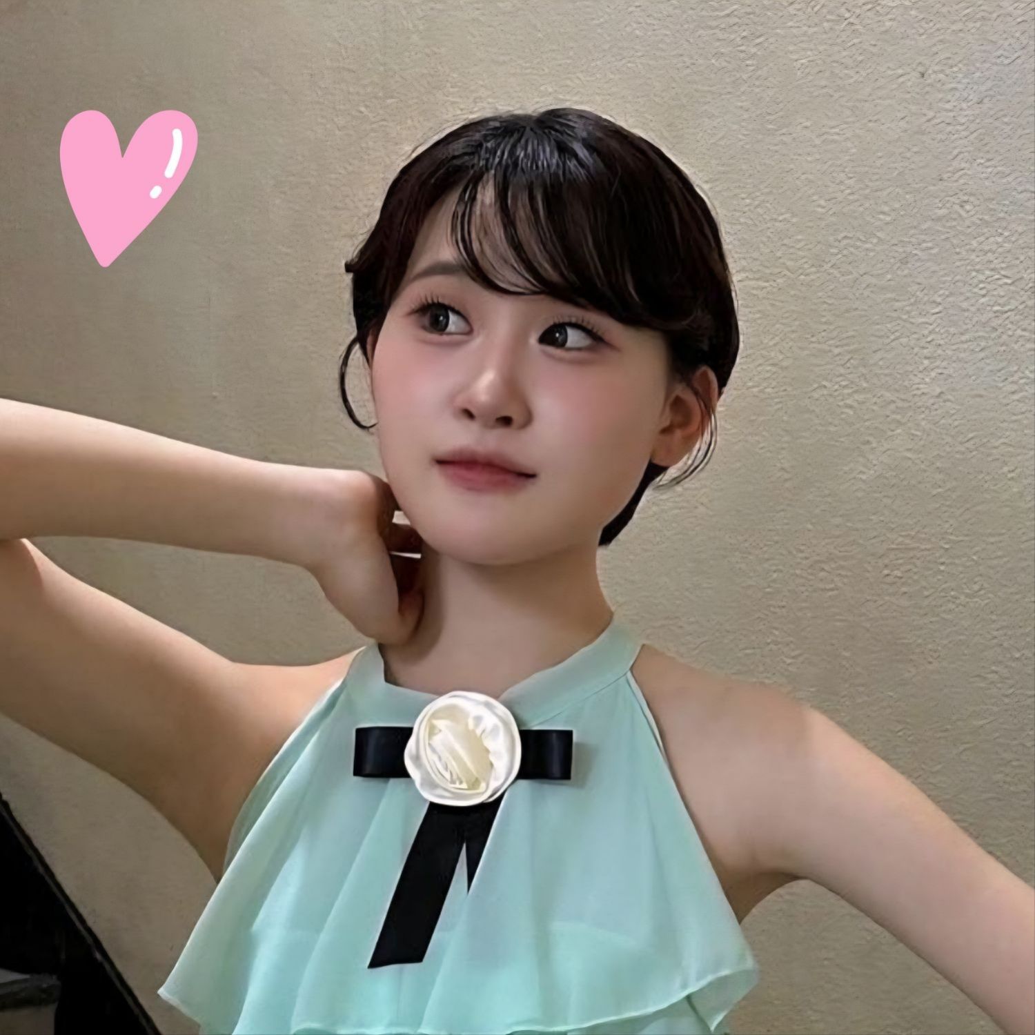 김다현의 비하인드 컷