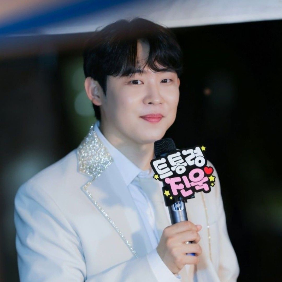 Behind-the-scenes cut of Jinuk