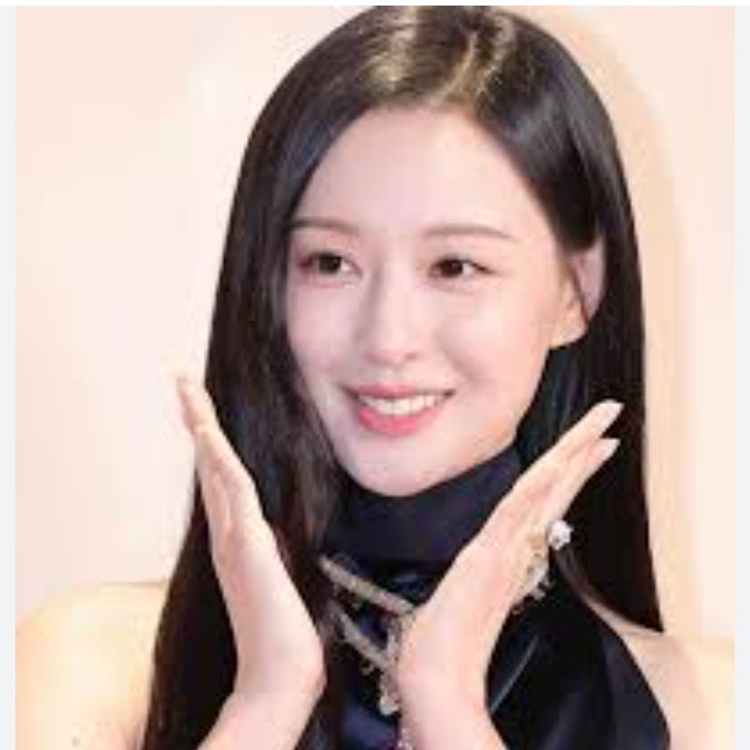 A moment captured by a fan of Kim Jiwon