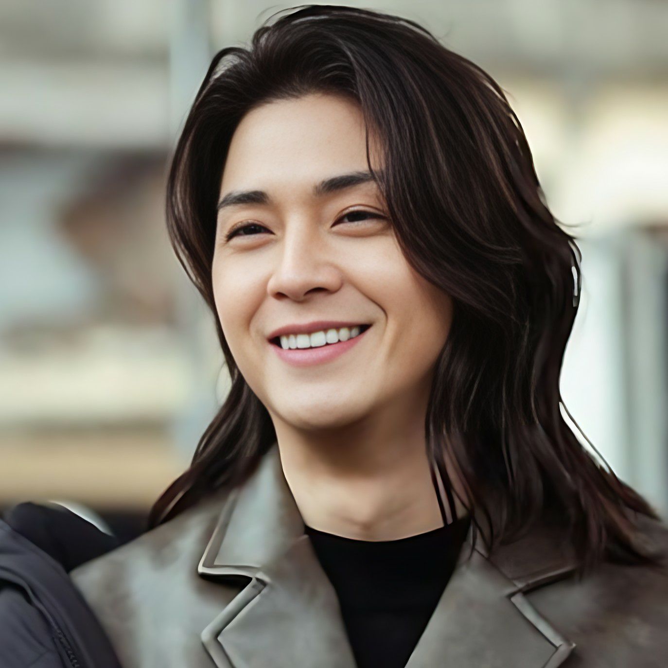 Behind-the-scenes cut of Kim Jihoon