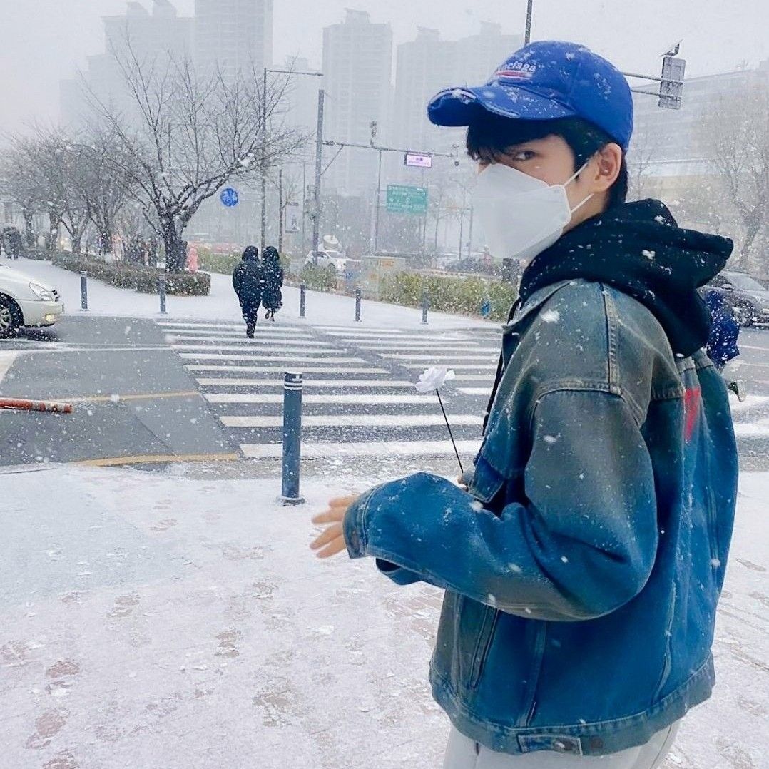 Behind-the-scenes cut of Cha Junhwan