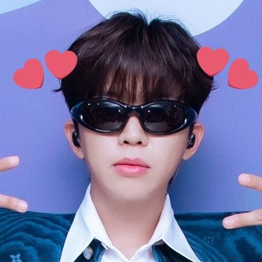 Behind-the-scenes cut of Lim Youngwoong