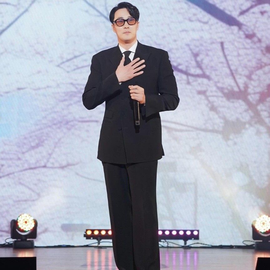 A moment captured by a fan of So Jisub