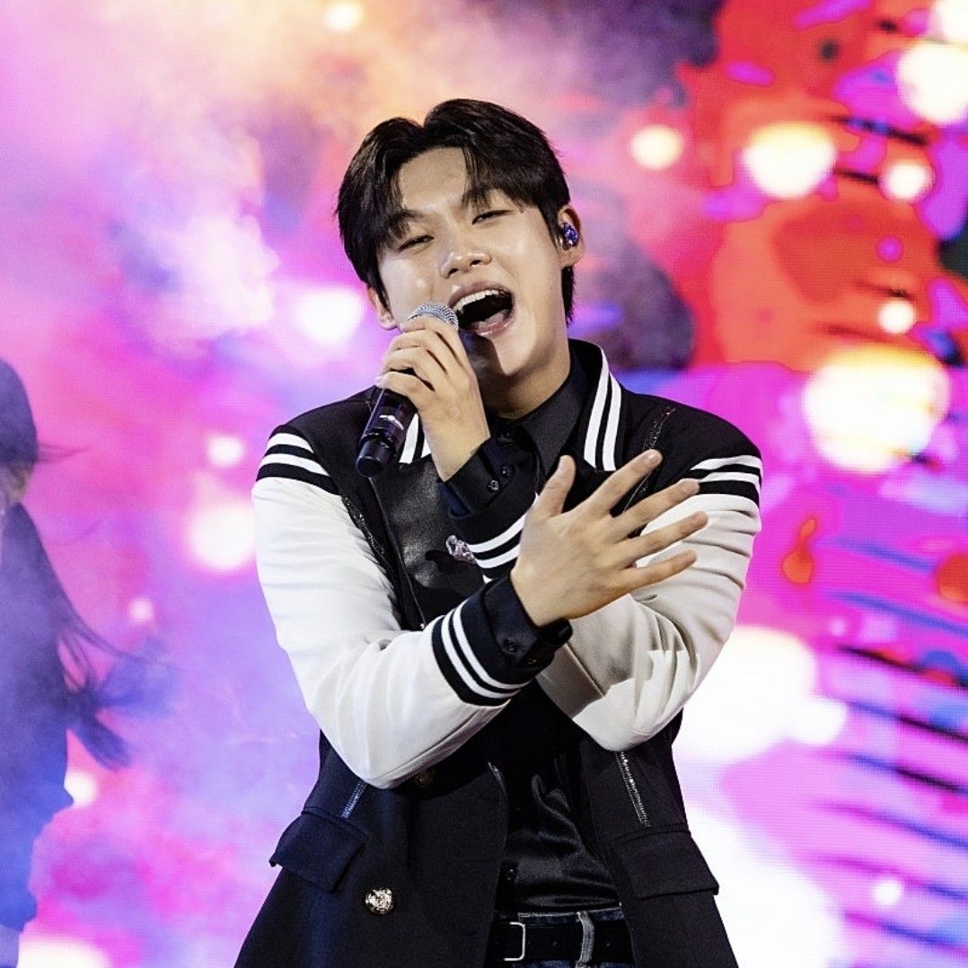 A moment captured by a fan of Choi Jaemyeong