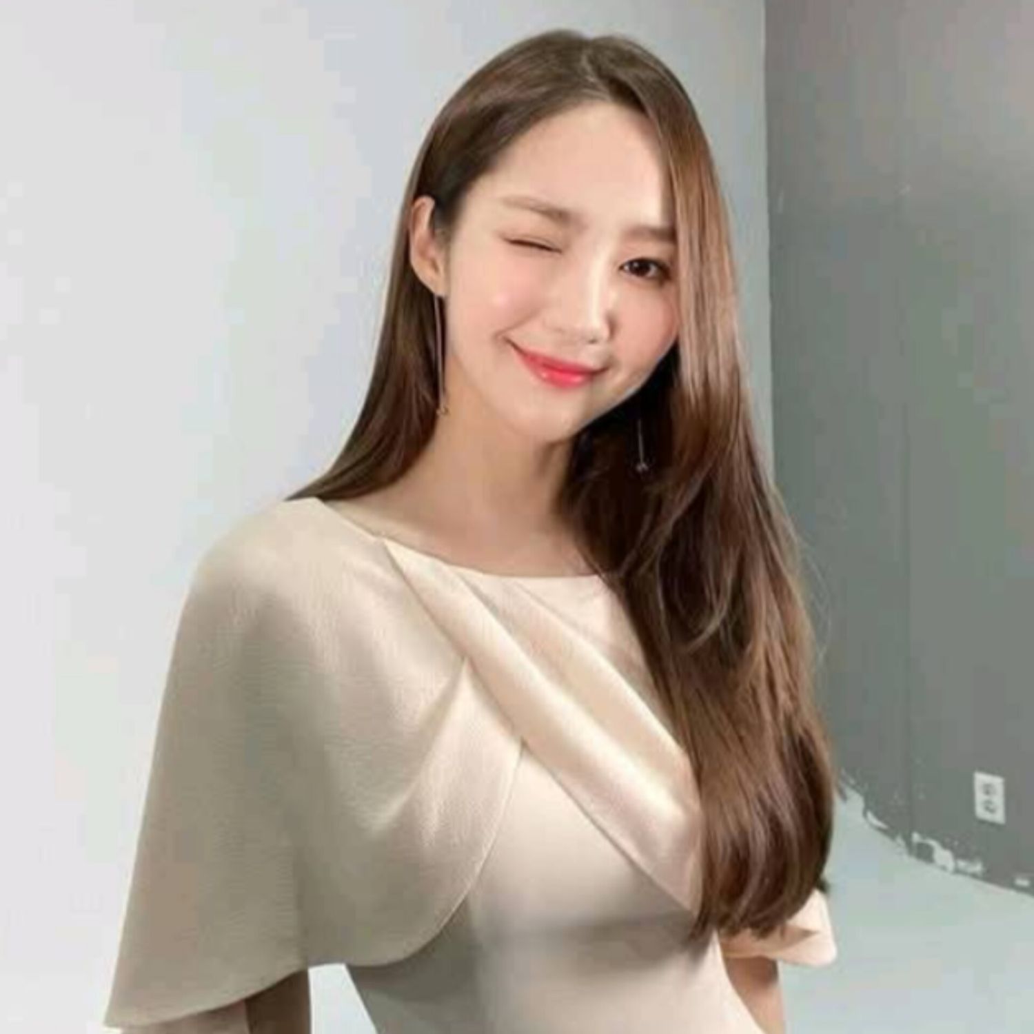 박민영의 비하인드 컷