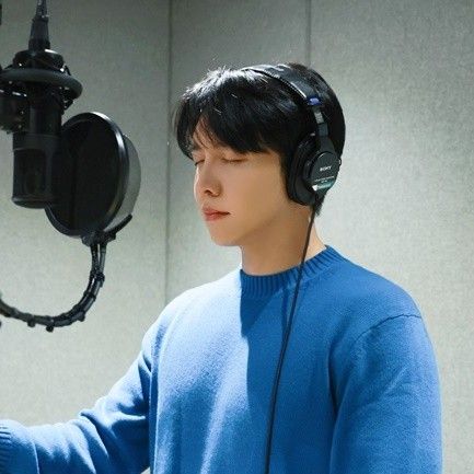 Recent activity shot of Lee Seunggi