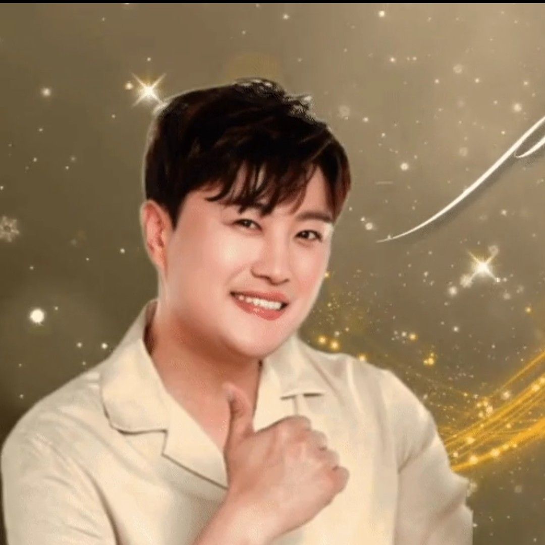 粉絲拍下的金浩中瞬間