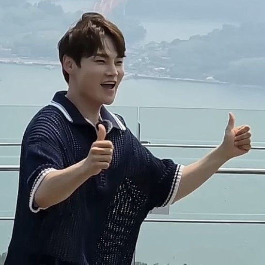 粉丝拍下的朴瑞镇瞬间