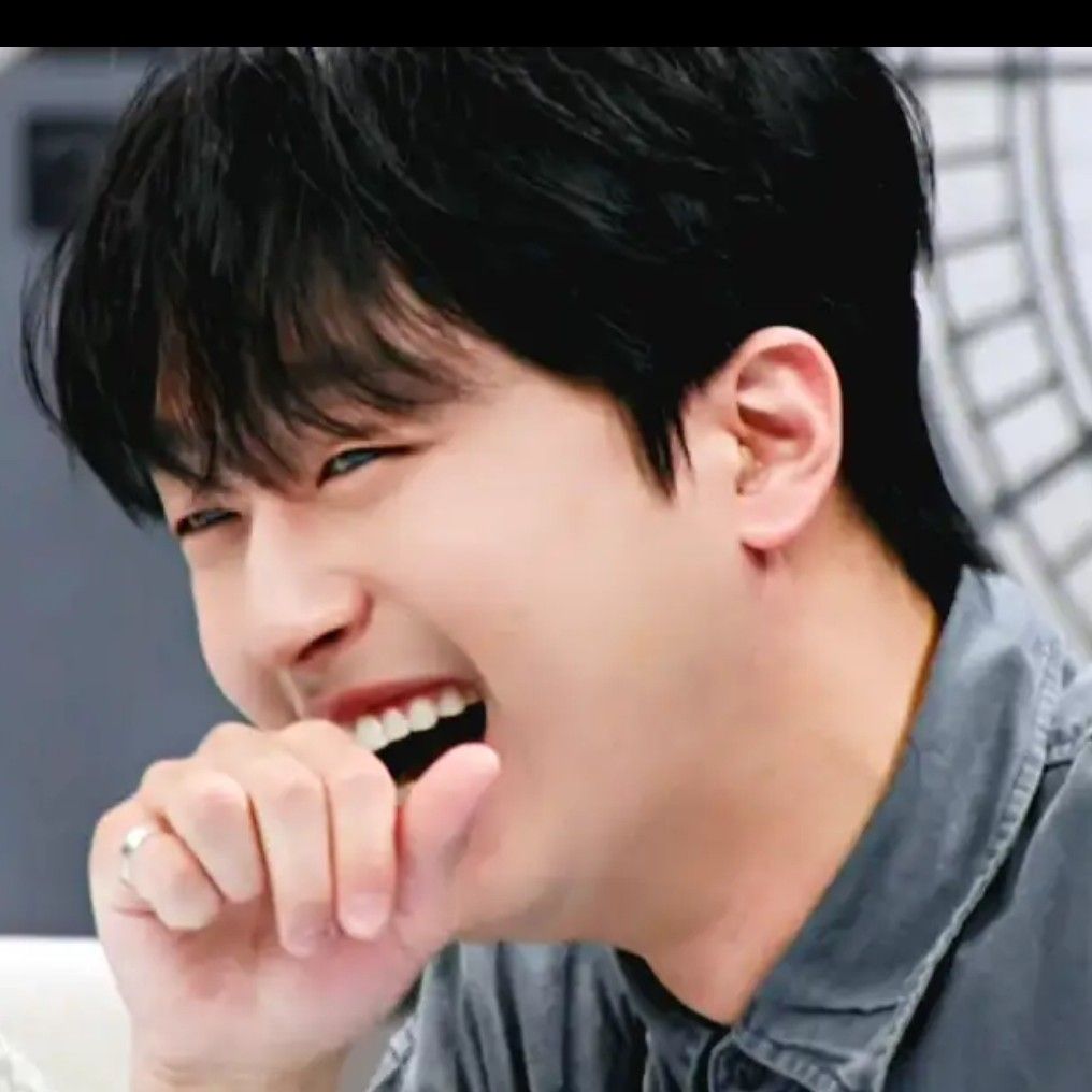 이찬원 최근 활동샷