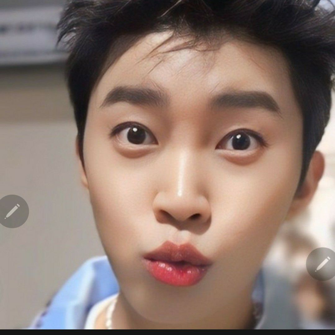 Latest photo of Lim Youngwoong