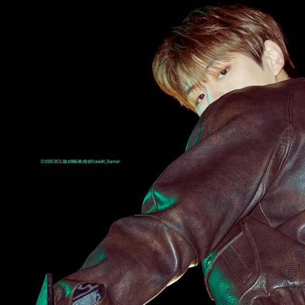 Behind-the-scenes cut of Secret Garden