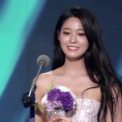A moment captured by a fan of Seolhyun
