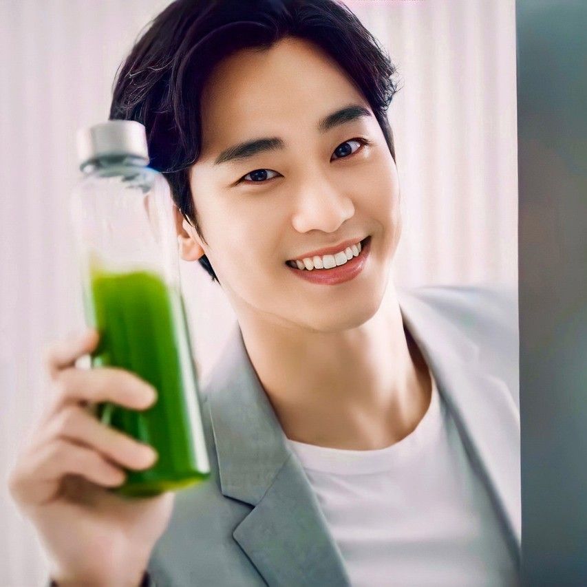 Recent activity shot of Kim Soohyun