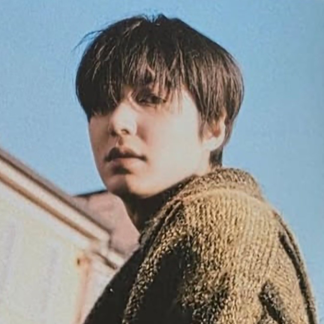 粉絲拍下的李敏鎬瞬間