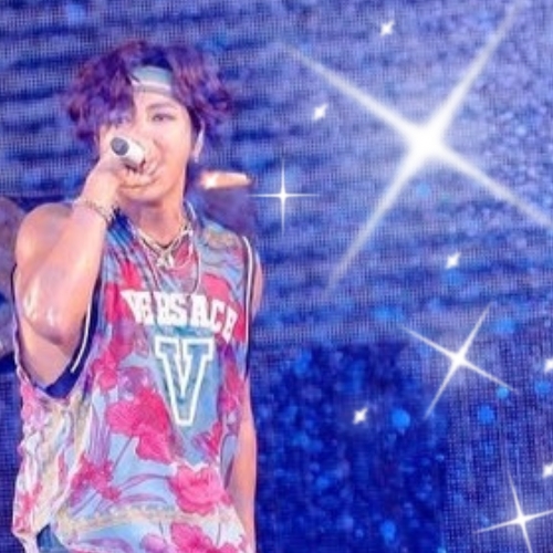 A moment captured by a fan of Jang Geunsuk