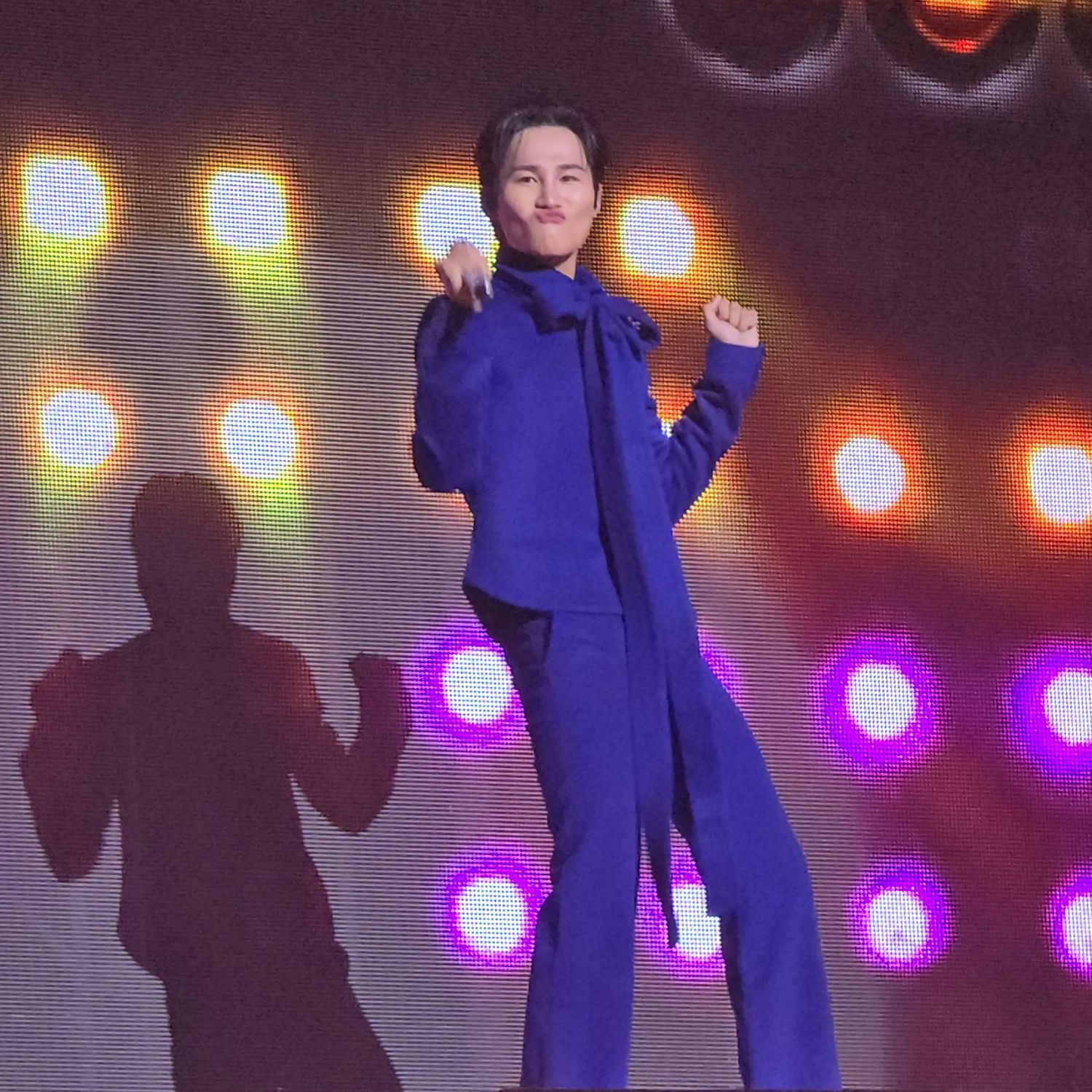 Behind-the-scenes cut of Kim Heejae