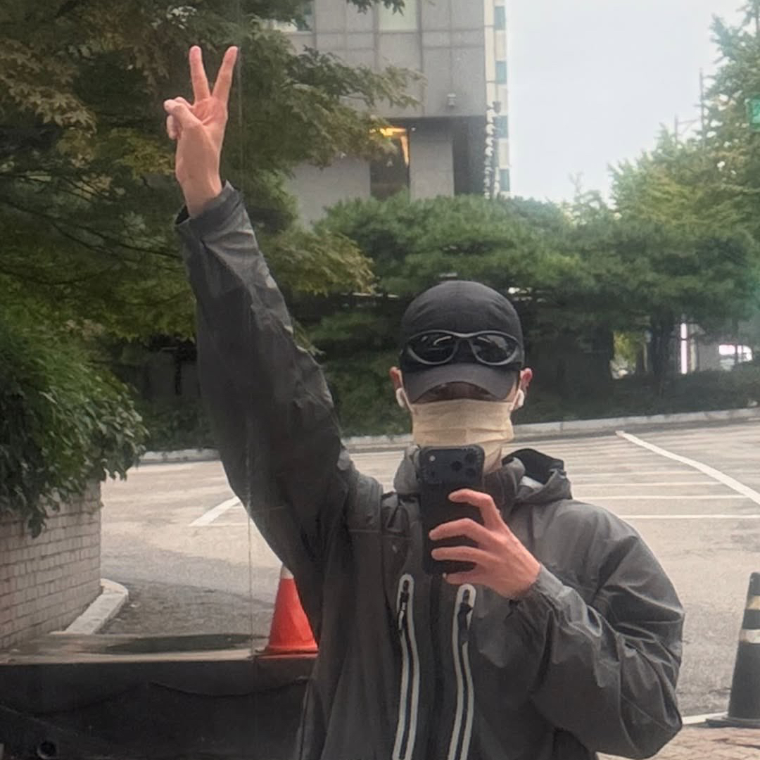 Recent activity shot of Lee Jaewook