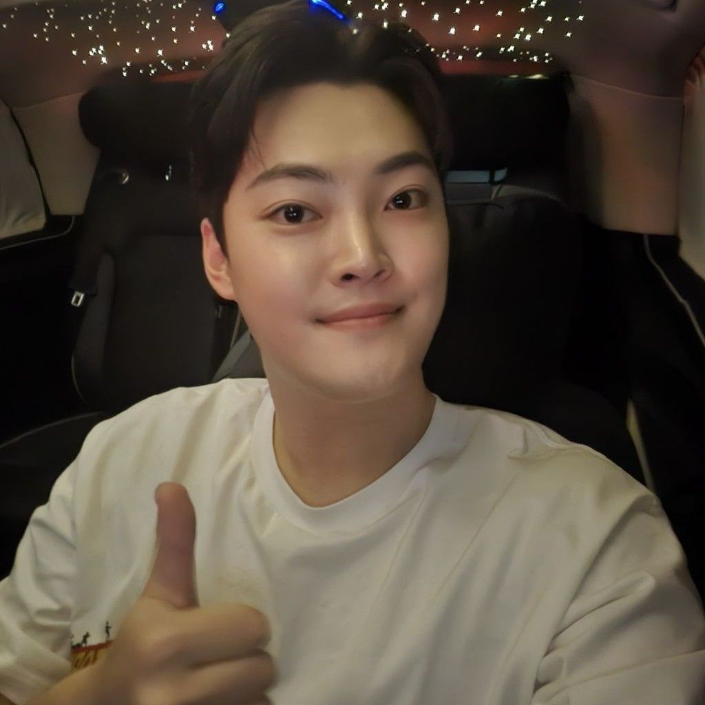 A moment captured by a fan of Kim Kyungmin