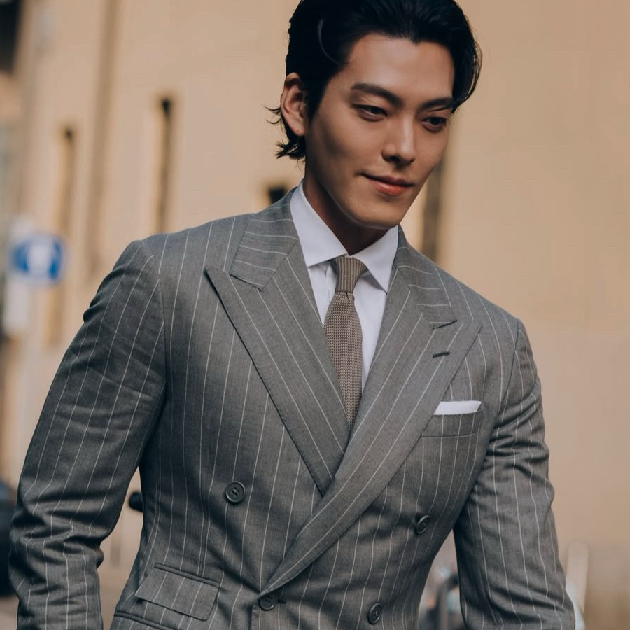 Behind-the-scenes cut of Kim Woobin