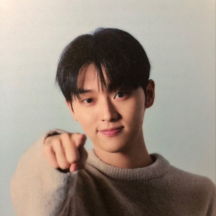 Recent activity shot of Choi Hyunwook
