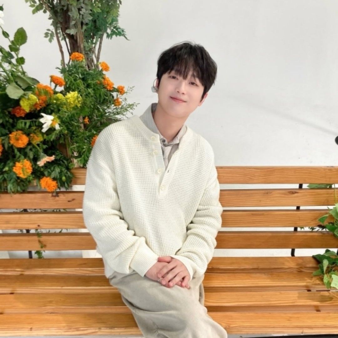 이찬원 최근 활동샷