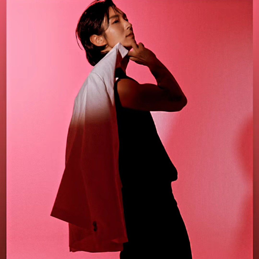 Recent activity shot of Lee Joongi