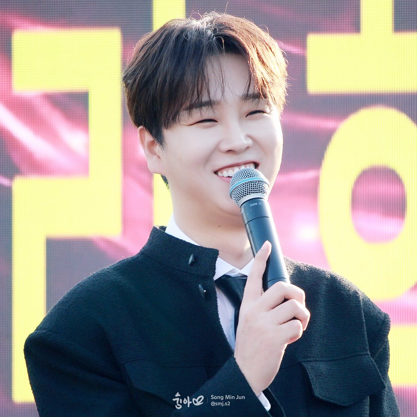 Behind-the-scenes cut of Song Minjun