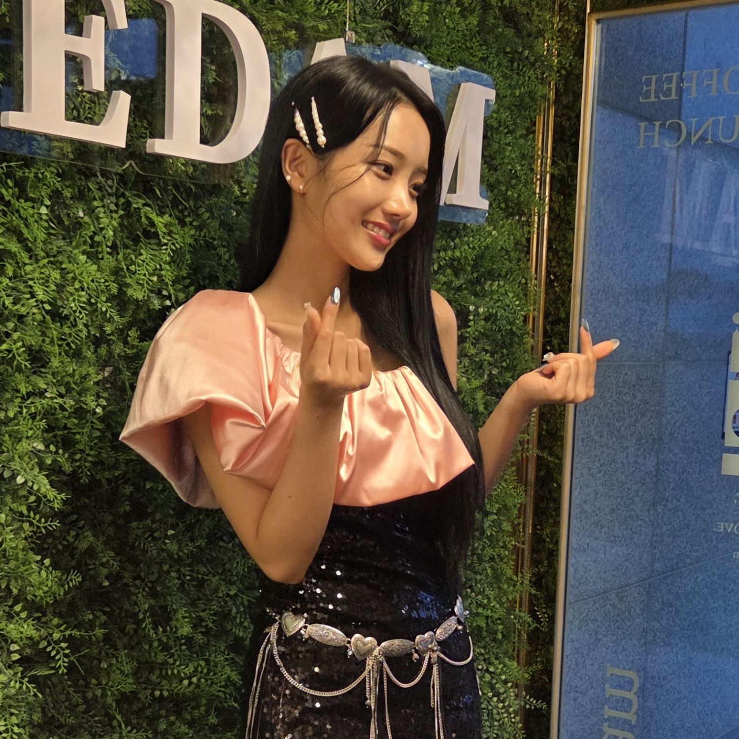 Behind-the-scenes cut of Kim Soyeon (2004)