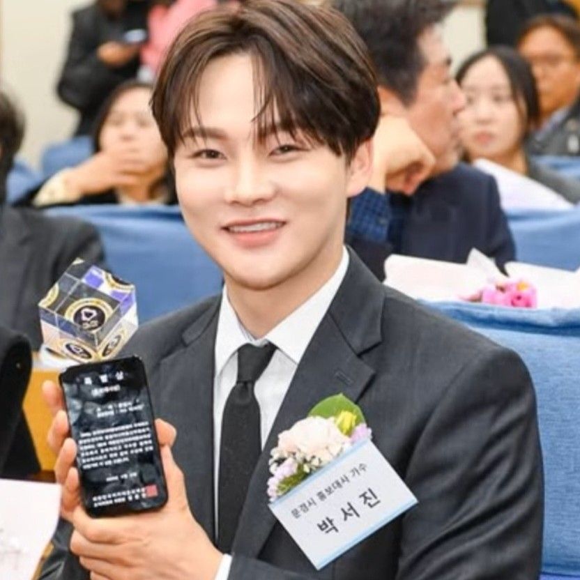 パク・ソジンの最近の活動ショット